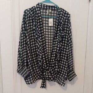 NWT Black and White Checkered Blouse thin, open front tie at bottom, XL